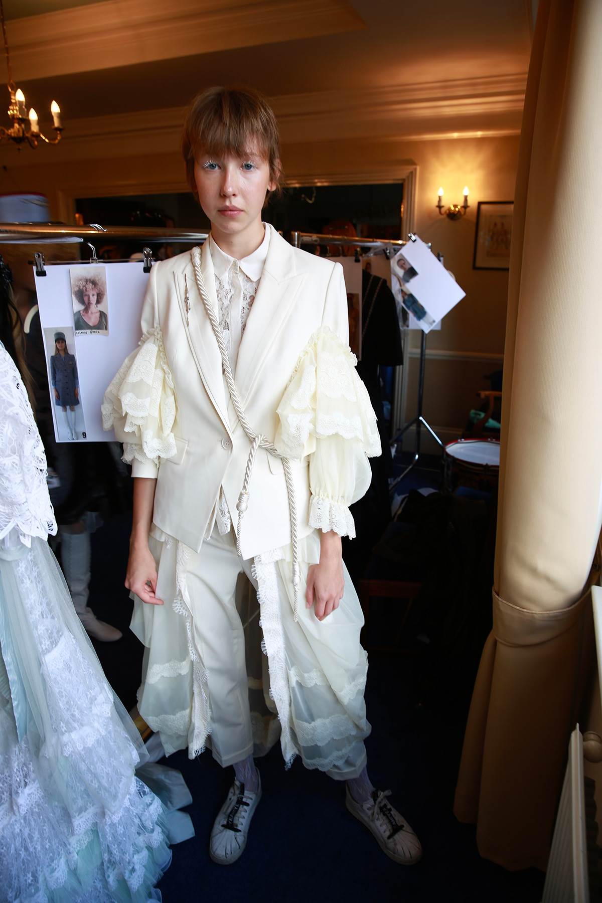 BACKSTAGE AT LONDON FASHION WEEK - Avant Gardist