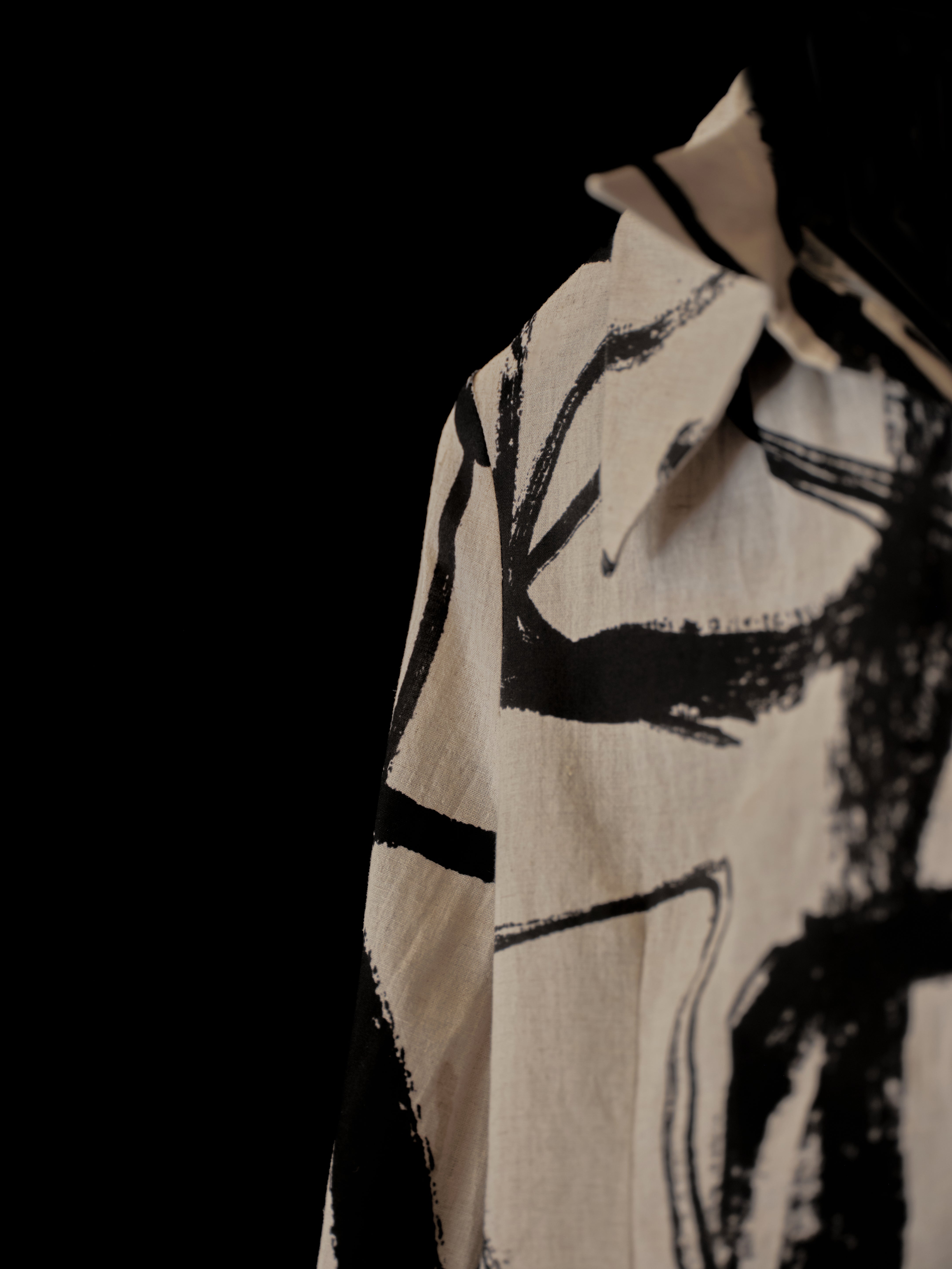 Women’s Long - Sleeve Shirt with Ink - Style Print and Double - Layer Collar - Avant Gardist