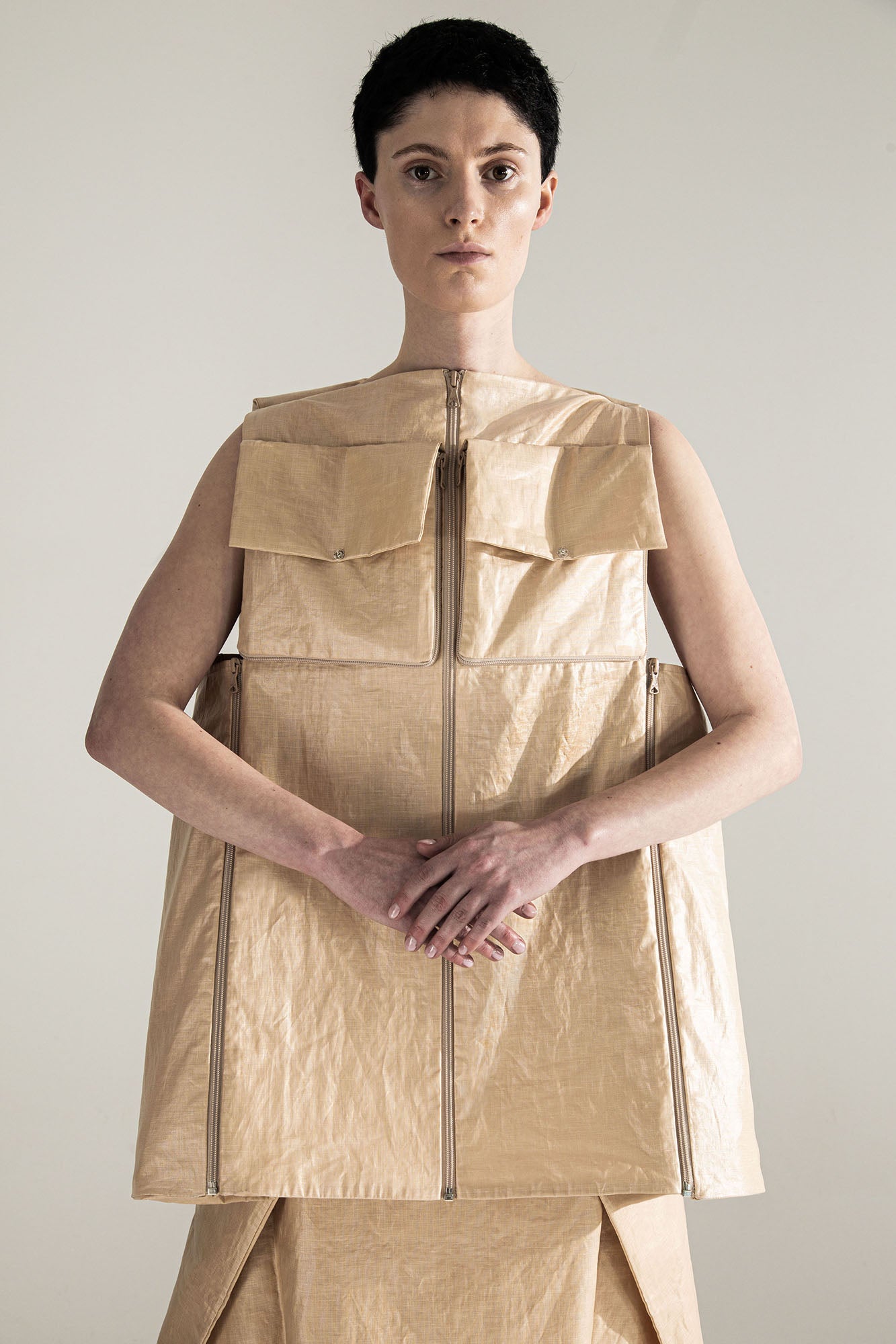 CONTAINER 5-way transforming piece: dress / vest - Avant Gardist