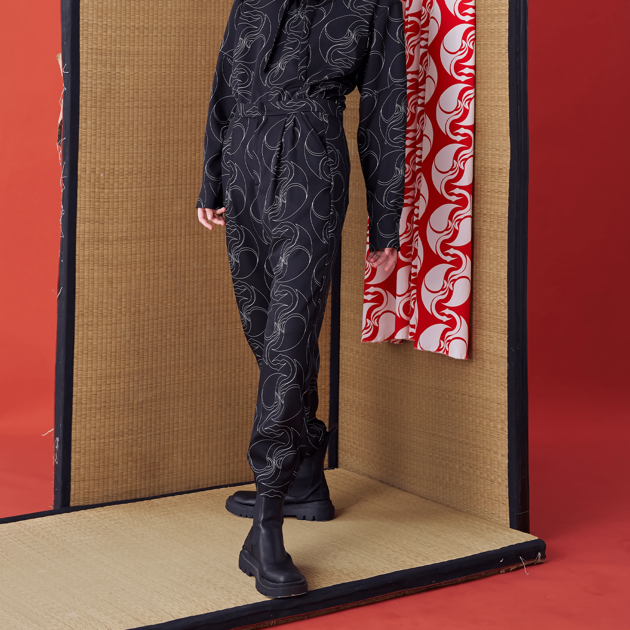Japanese Crest White Crane Print Suit Trousers - Avant Gardist