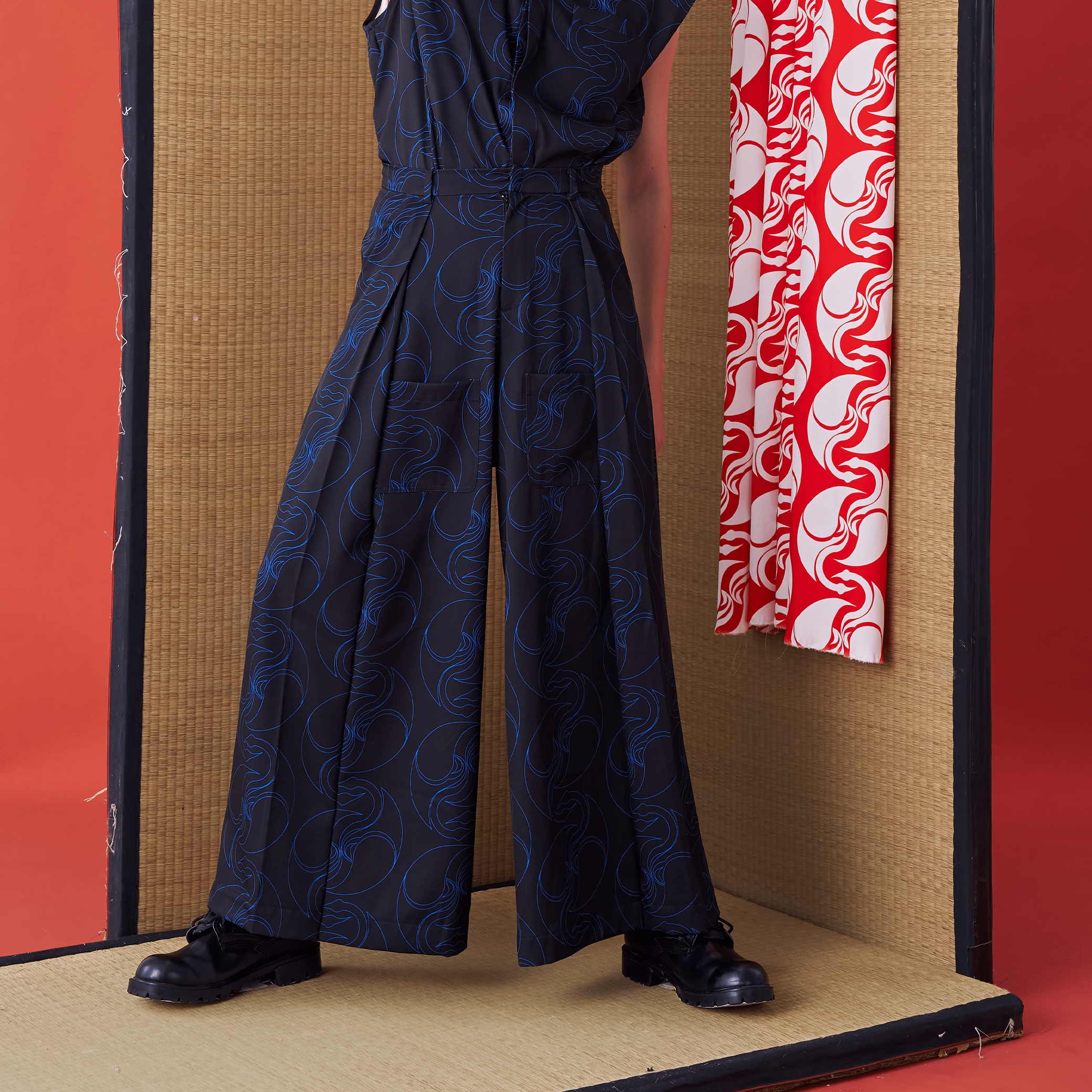 Back Panel Tie Waist Wide-leg Trousers - Avant Gardist