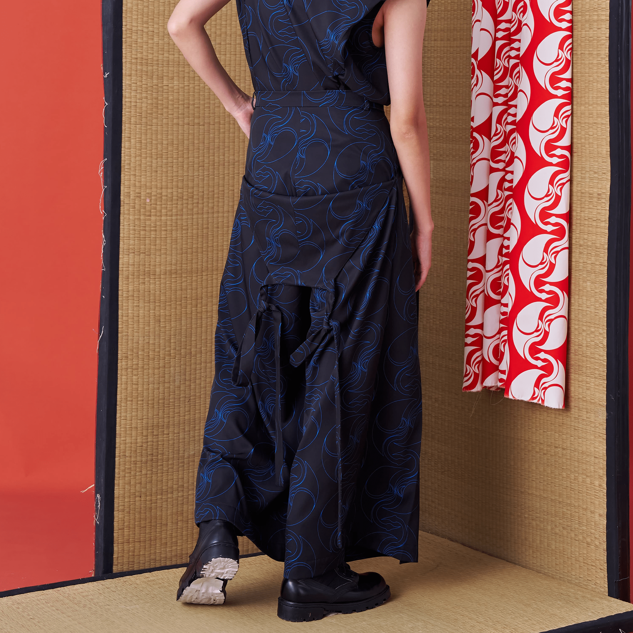 Back Panel Tie Waist Wide-leg Trousers - Avant Gardist