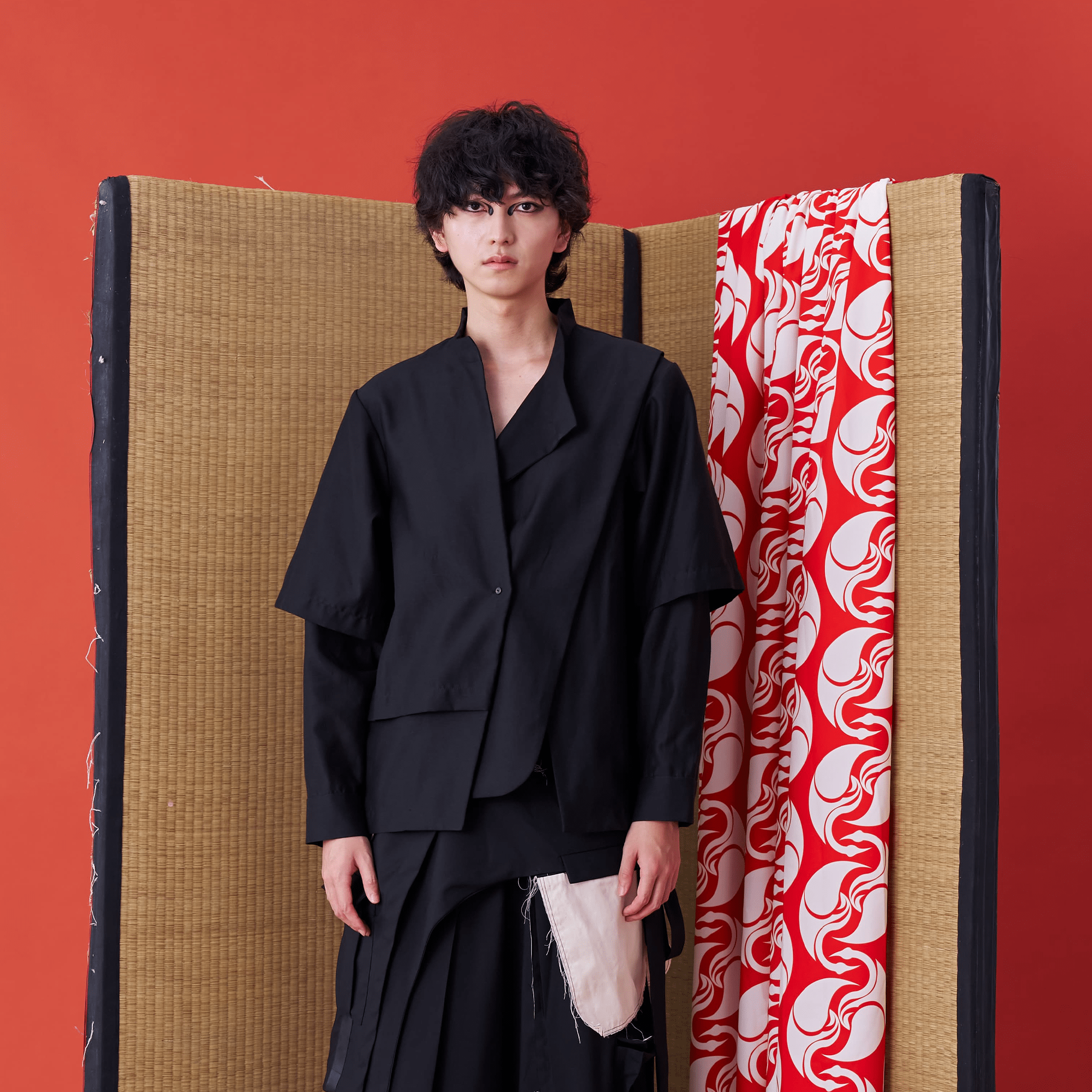Multi-layered Deconstructed Sleeve Shirt - Avant Gardist