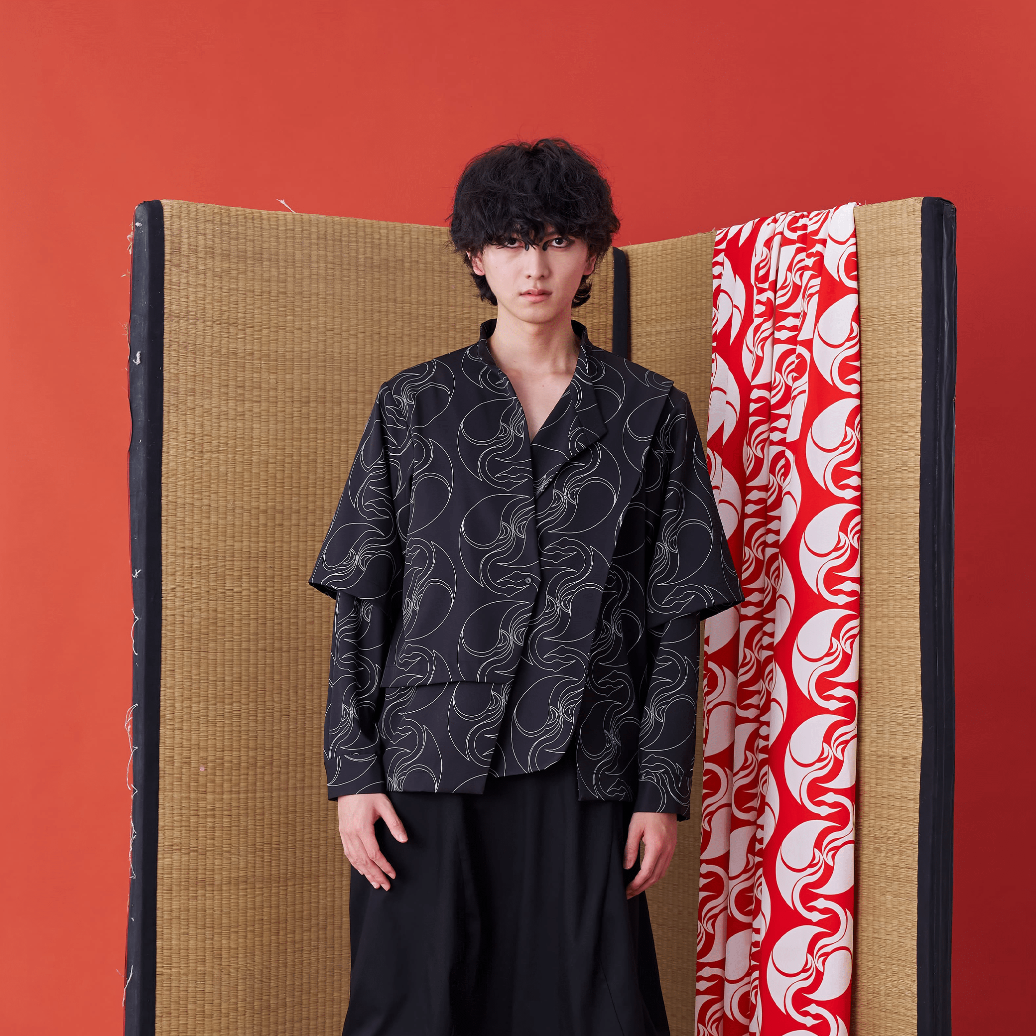 Multi-layered Deconstructed Sleeve Shirt - Avant Gardist