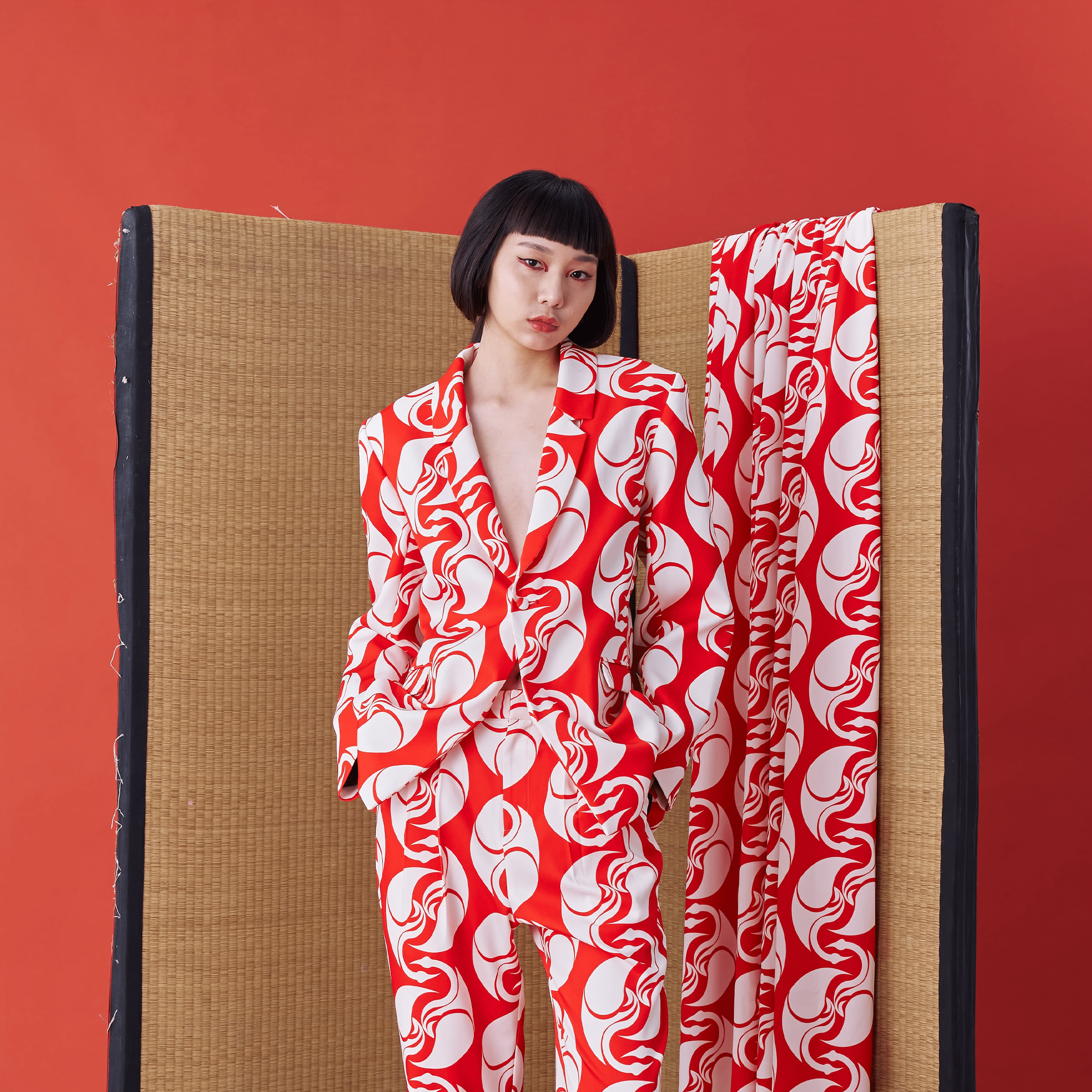 Japanese Crest White Crane Print Suit Jacket - Avant Gardist