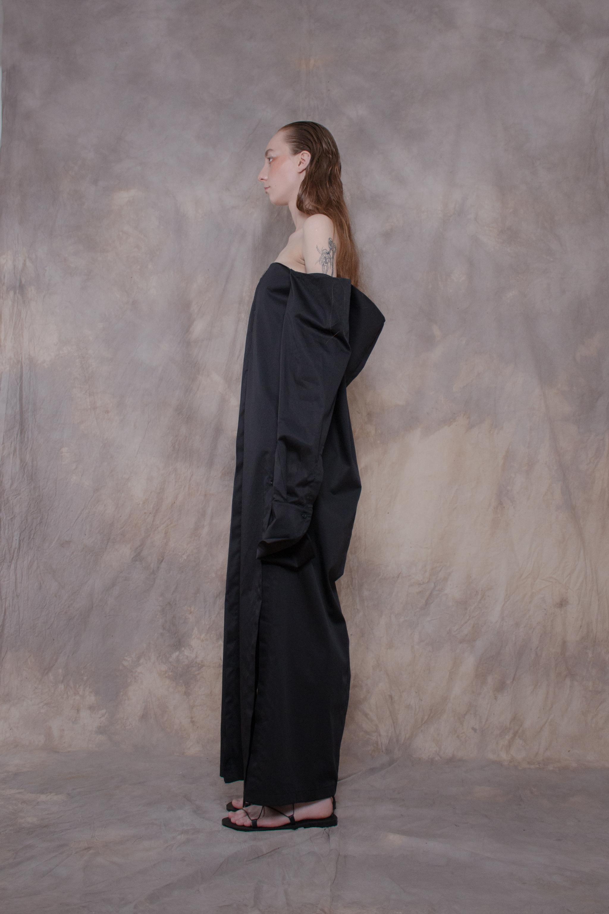Elongated Cropped Black Cotton Shirt - Avant Gardist