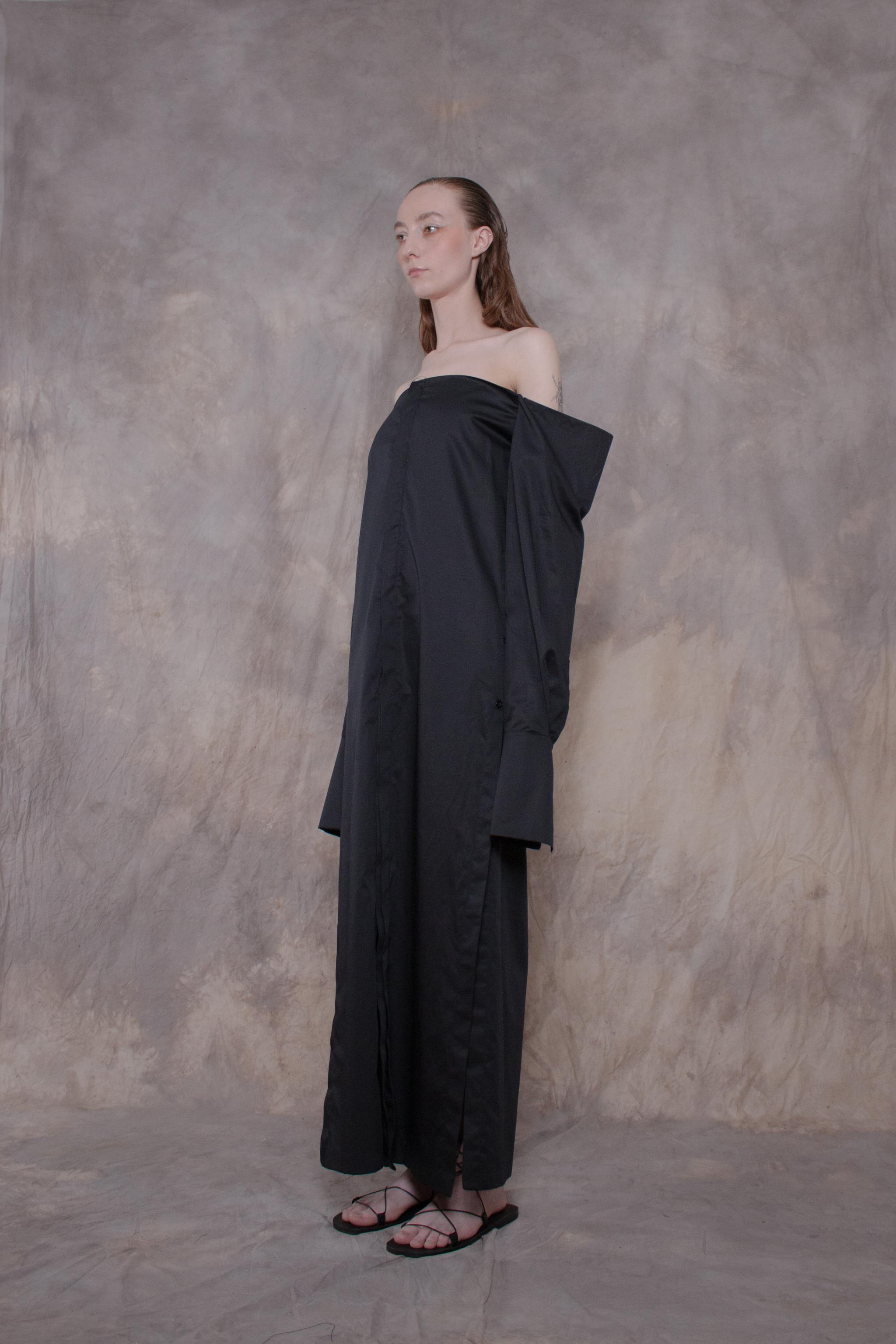 Elongated Cropped Black Cotton Shirt - Avant Gardist