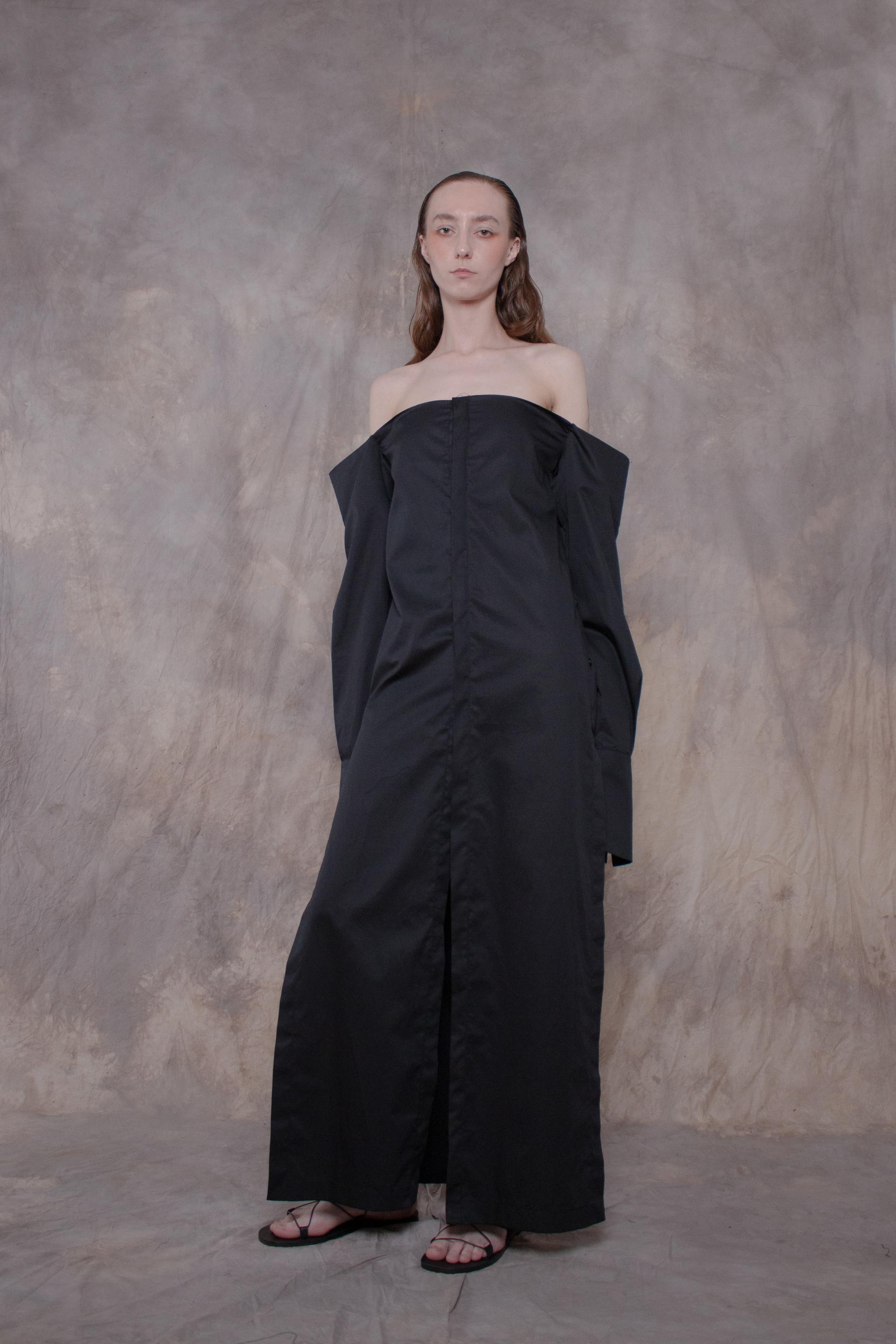 Elongated Cropped Black Cotton Shirt - Avant Gardist