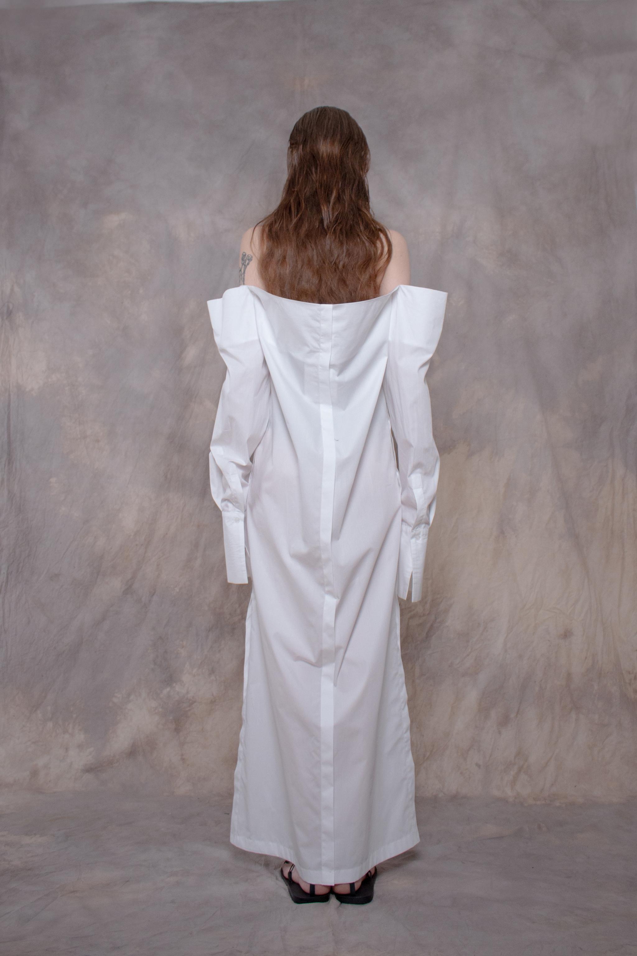 Elongated Cropped White Cotton Shirt - Avant Gardist