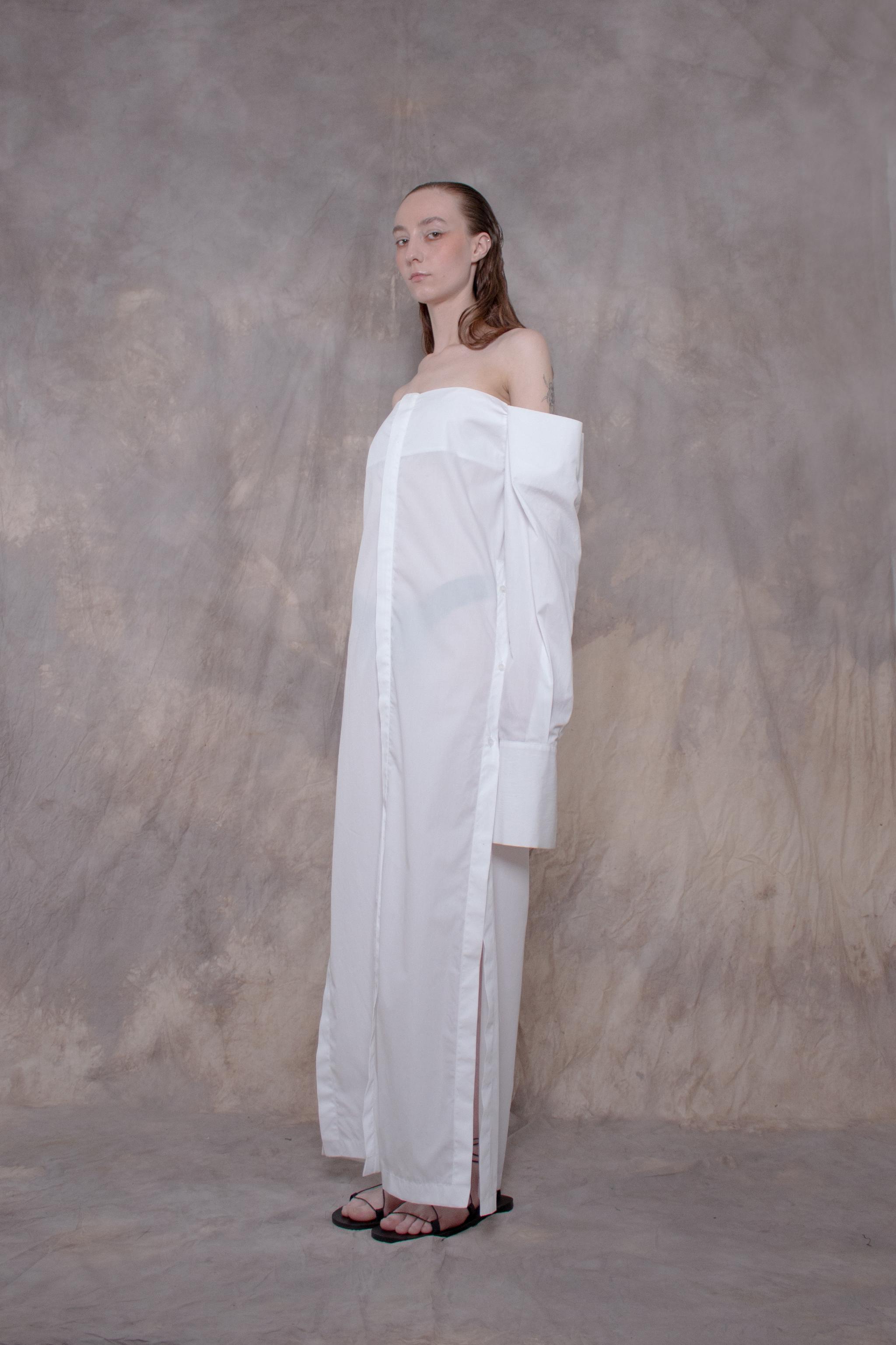 Elongated Cropped White Cotton Shirt - Avant Gardist