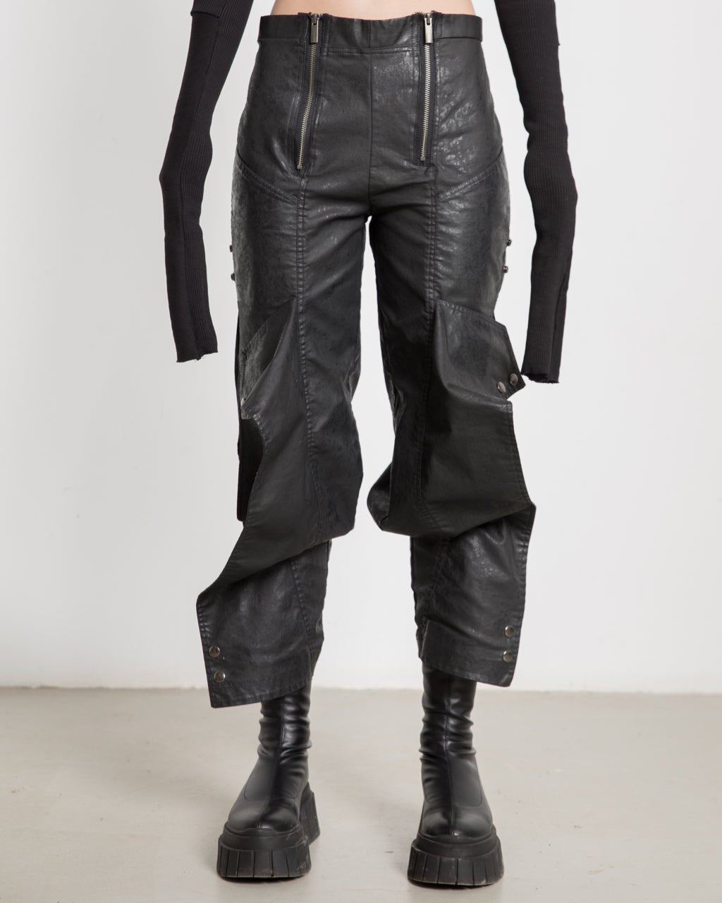 Painted Crop Pants - Avant Gardist