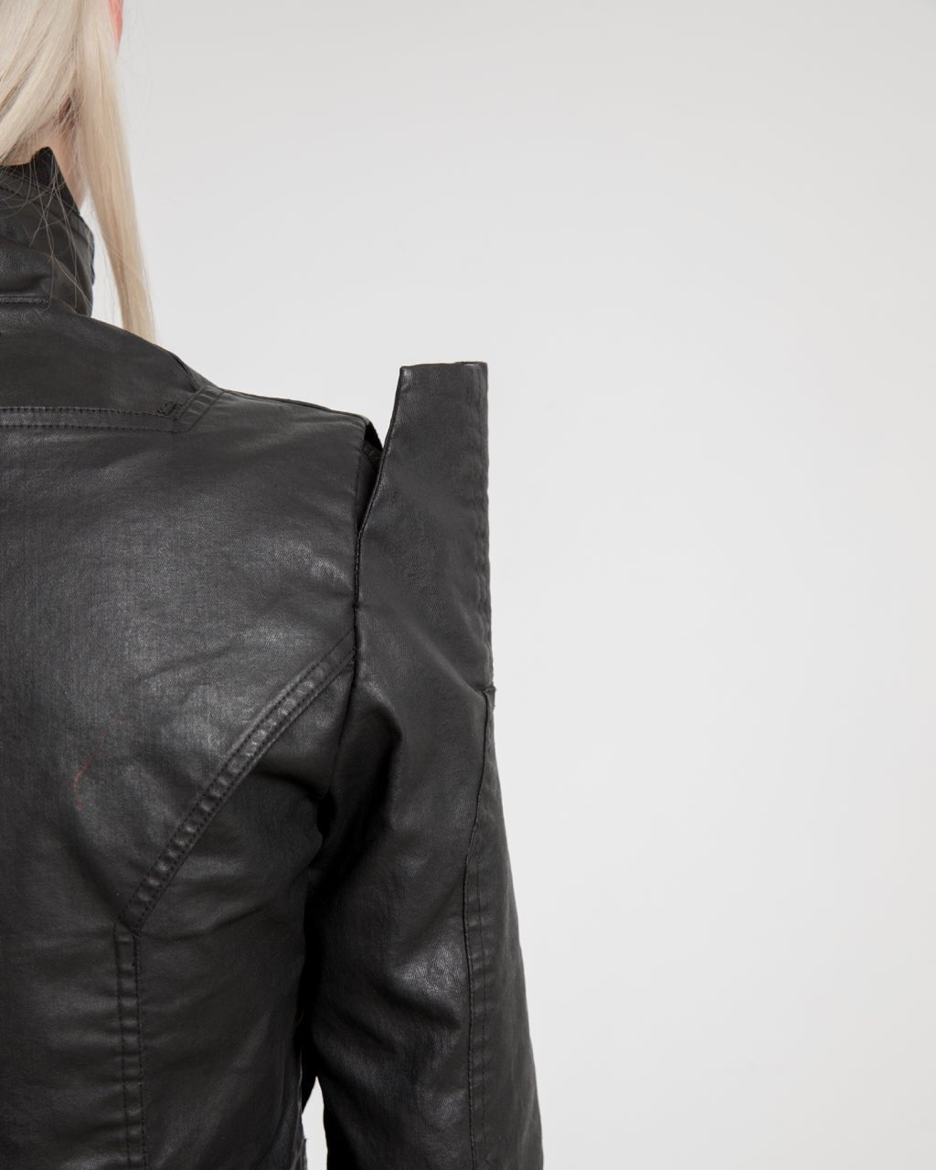 Women High Shoulder V Jacket - Avant Gardist