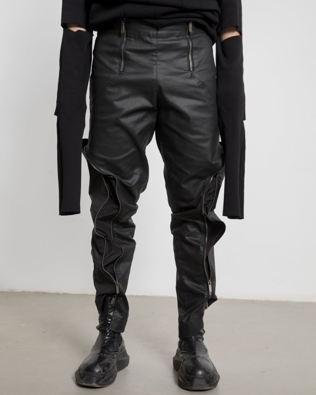 Men Denim Zipped Pants - Avant Gardist