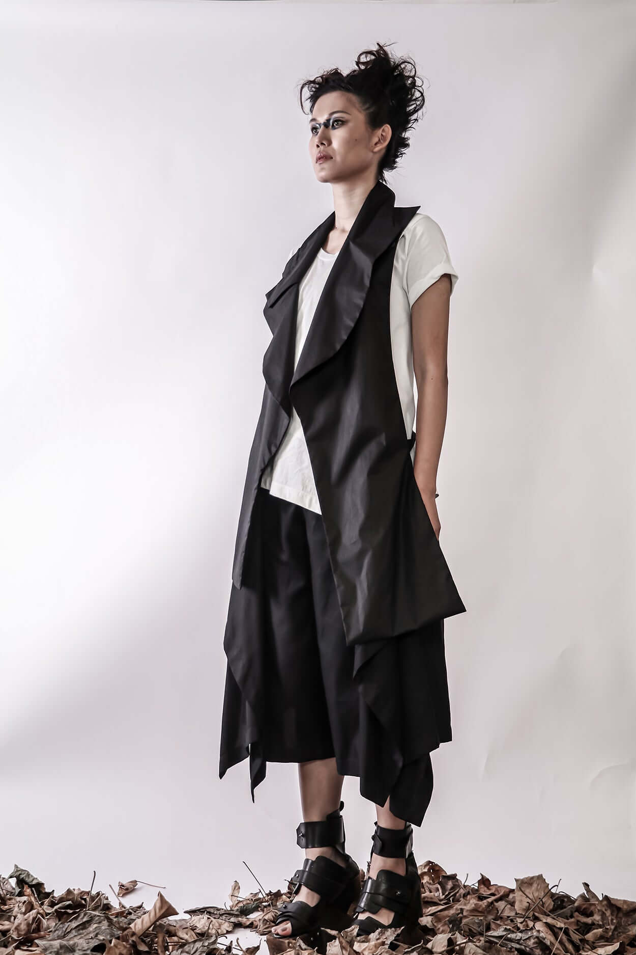 Asymmetric Collar