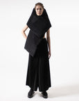 EXAMPLE 5-way transforming piece: clutch / scarf