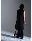 SOUNDWAVE PRINTS SLEEVELESS LONG COAT