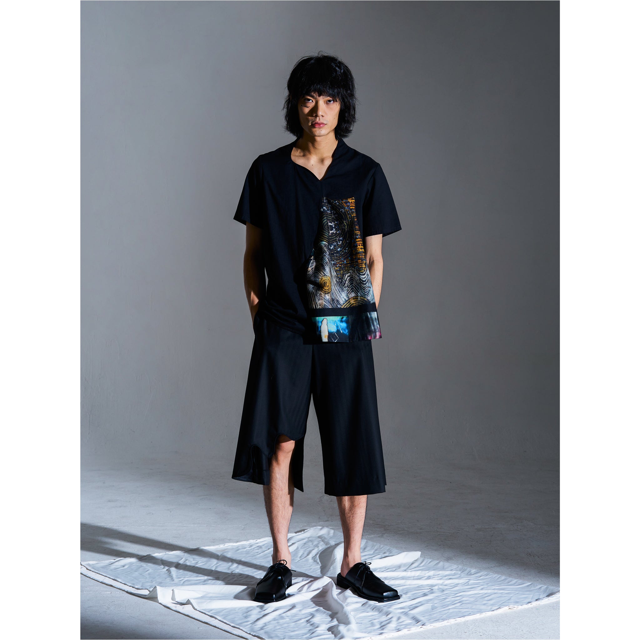 VOICE WITHOUT TRACE SHORTS