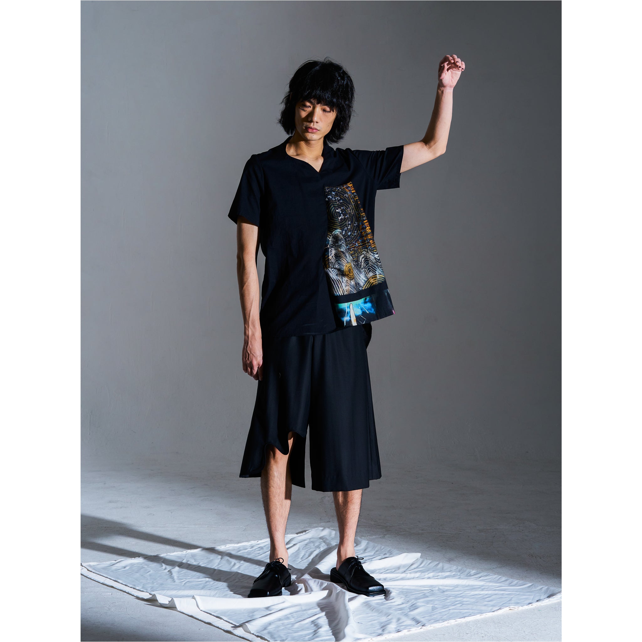 VOICE WITHOUT TRACE SHORTS