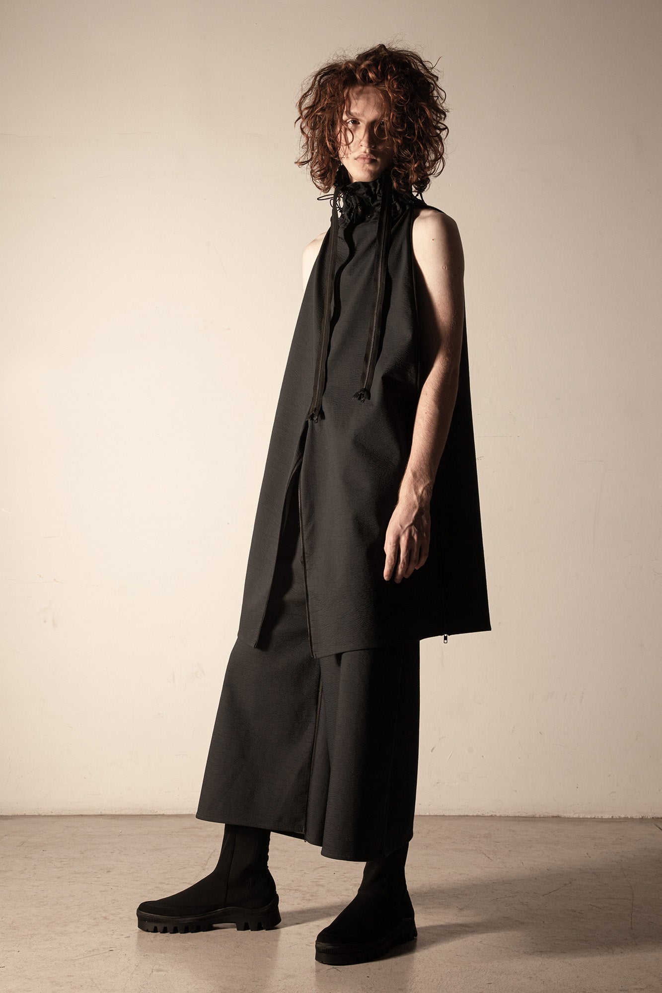 QUOTA 20+-way transforming piece: jumpsuit/dress/hoodie/top/sleeves/trousers/skirt