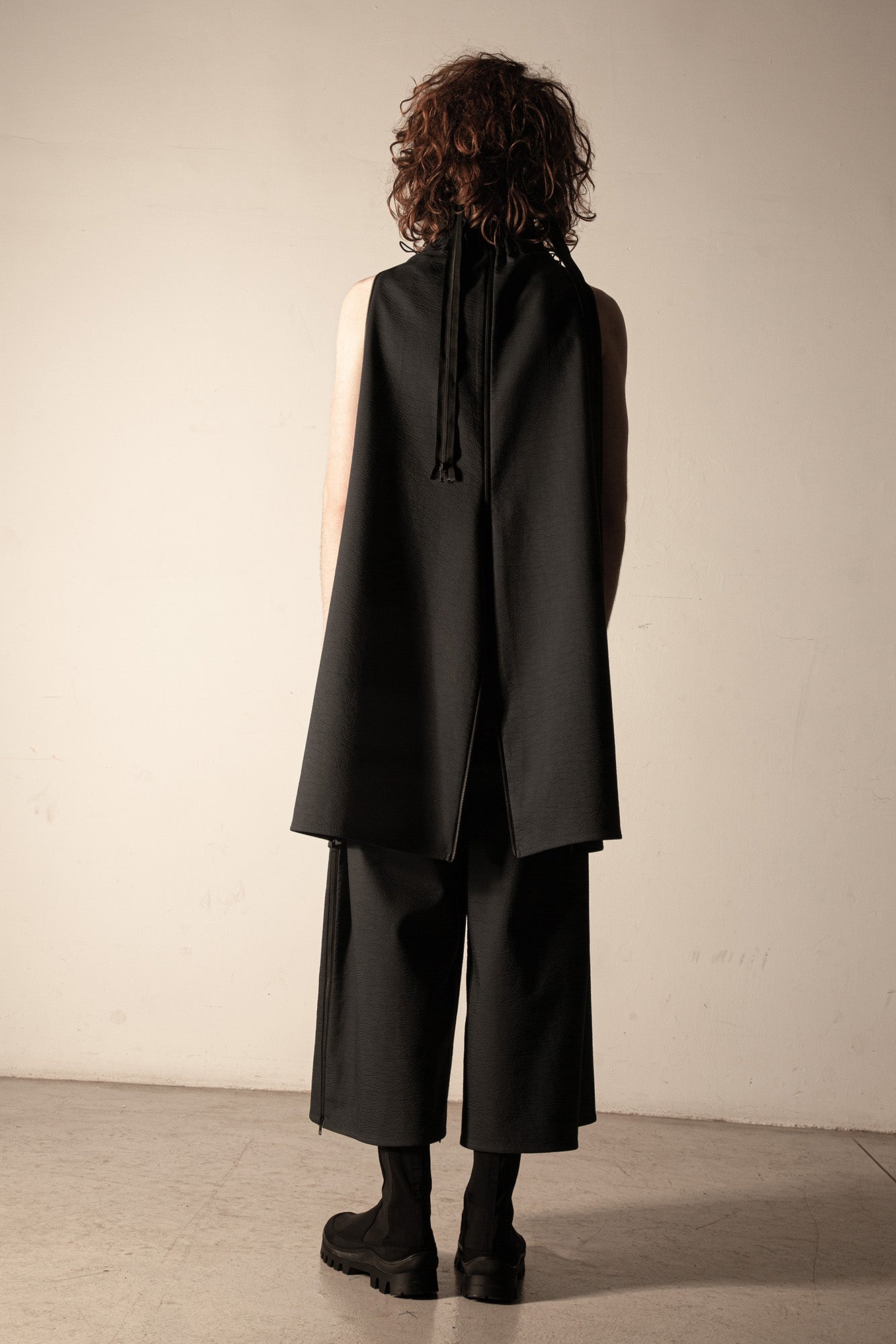 QUOTA 20+-way transforming piece: jumpsuit/dress/hoodie/top/sleeves/trousers/skirt