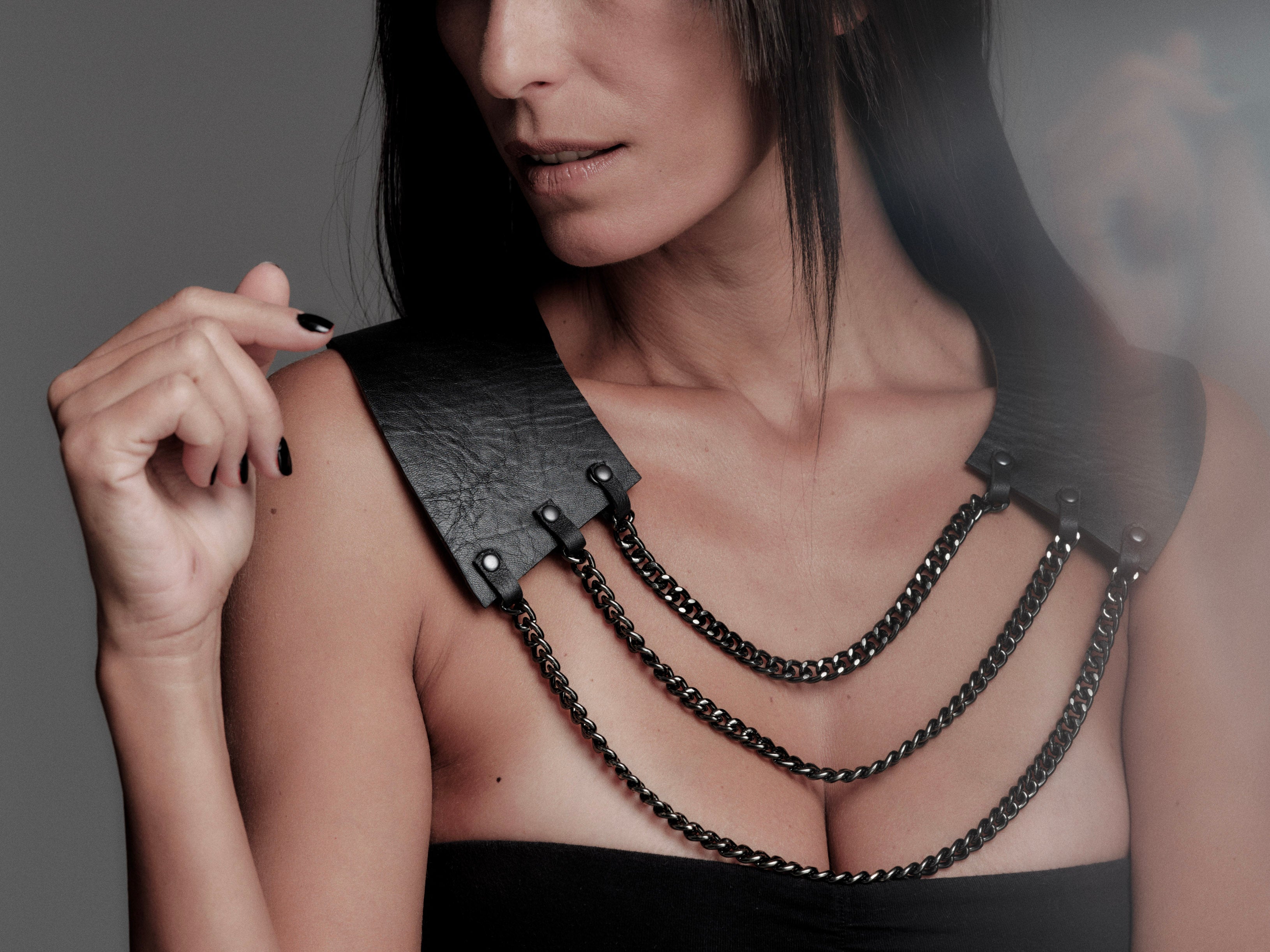 Hawa Leather Collar Necklace - Avant Gardist