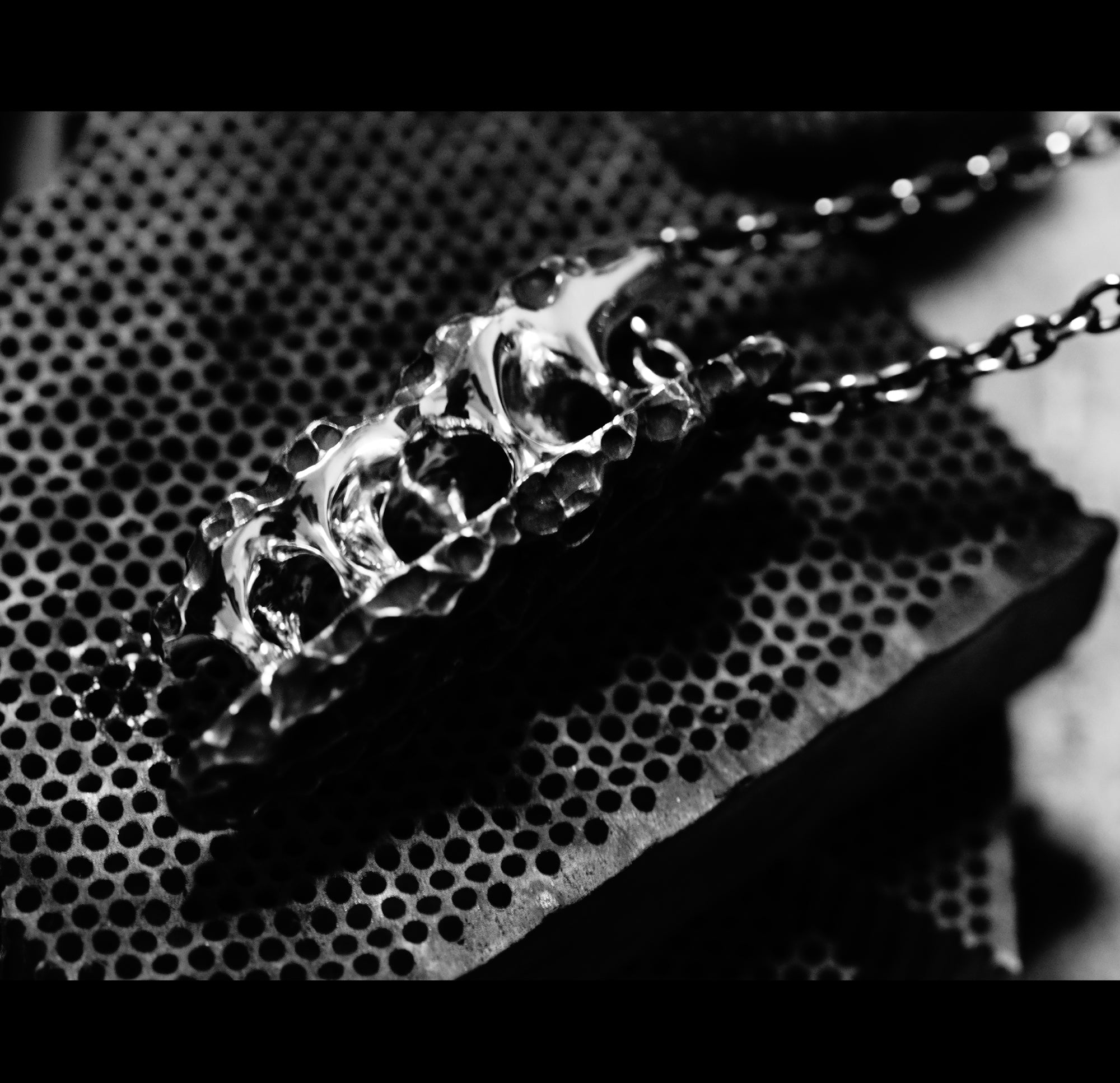 Eternal - Silver necklace with original clasp - Avant Gardist