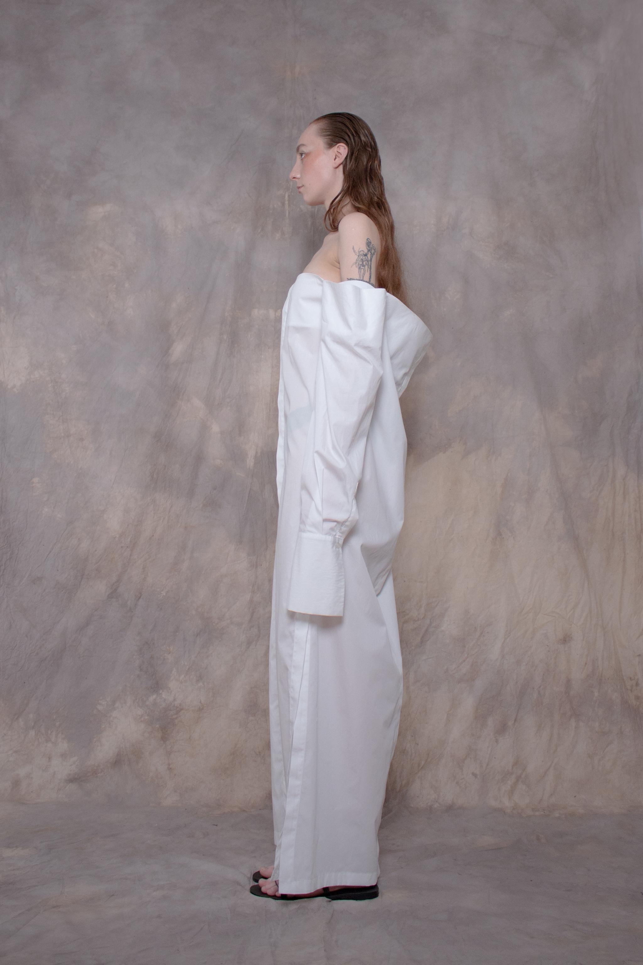 Elongated Cropped White Cotton Shirt - Avant Gardist